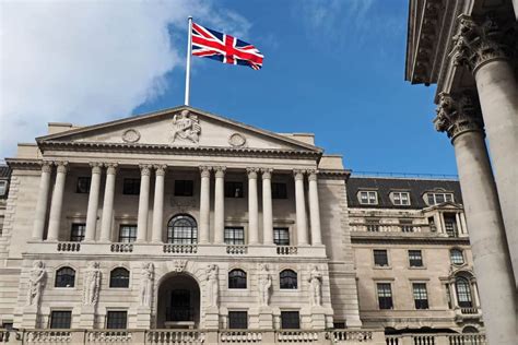 Правительство Англии снижает ставки в 50 раз